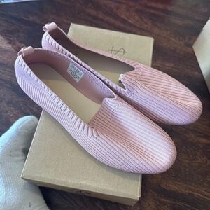Catherine Malandrino Ribbed Pink Flats
